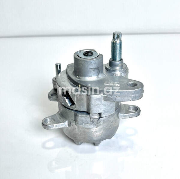 Mercedes W124 - Kəmər dartqısı