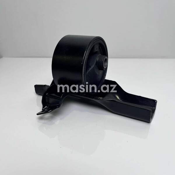 Mitsubishi Pajero Pinin - Mühərrik yastığı