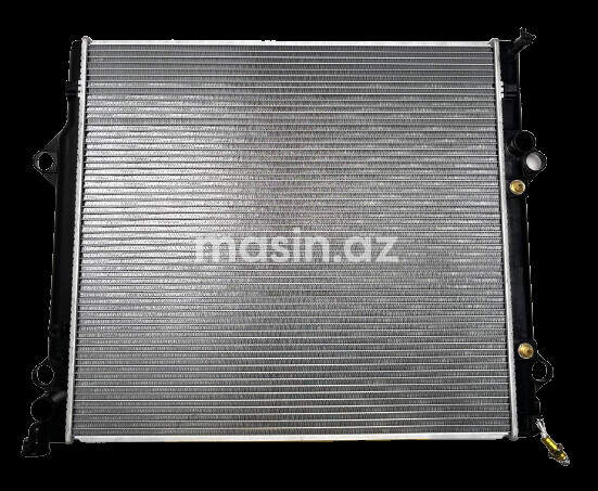 Toyota Prado - Su radiatoru