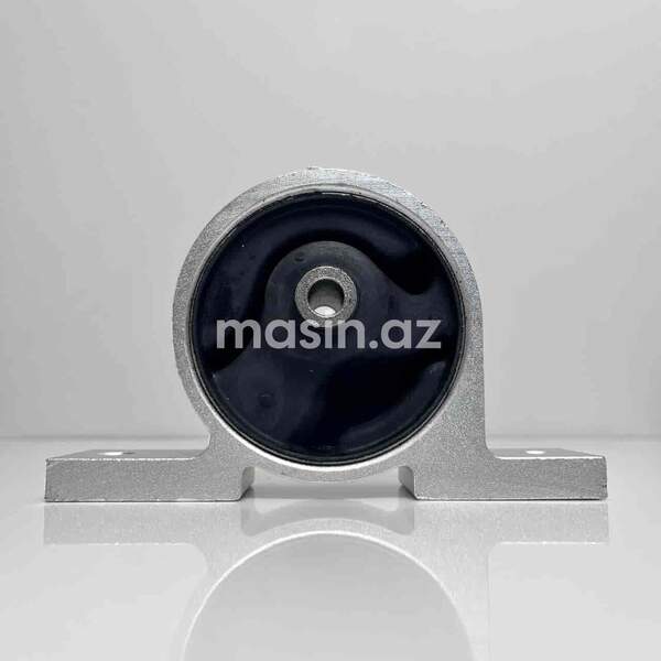 Nissan Sunny - Mühərrik yastığı