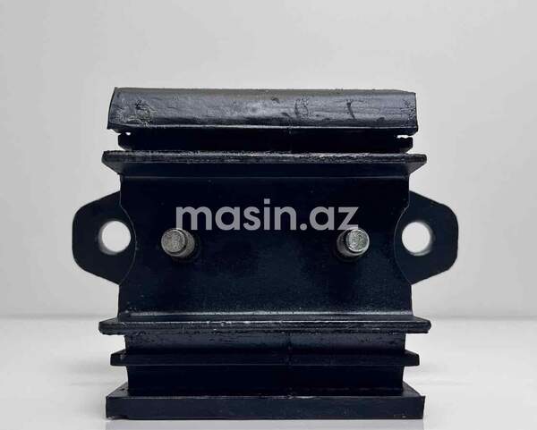 Nissan Navara - Sürətlər qutusu yastığı