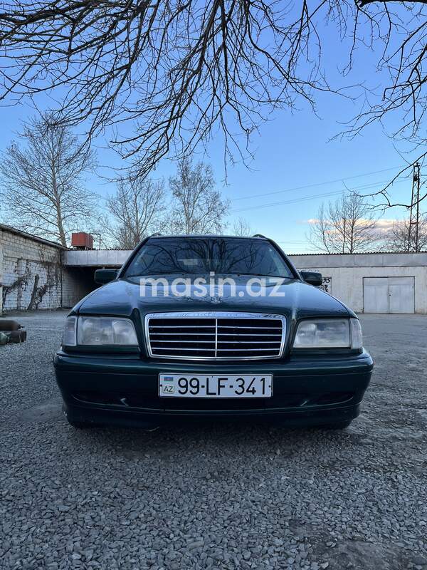 Mercedes C 200