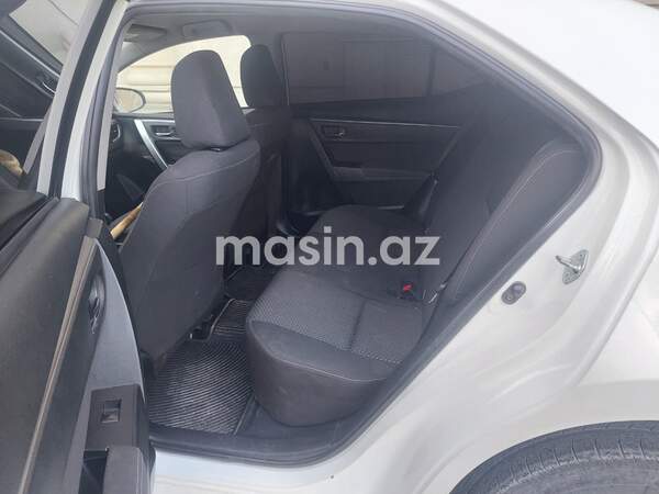 Toyota Corolla - Image 2