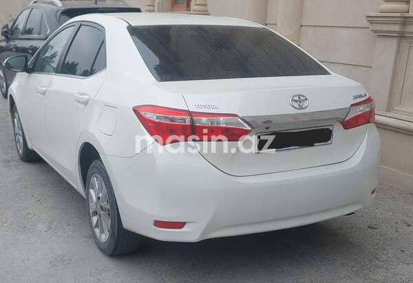 Toyota Corolla - Image 4