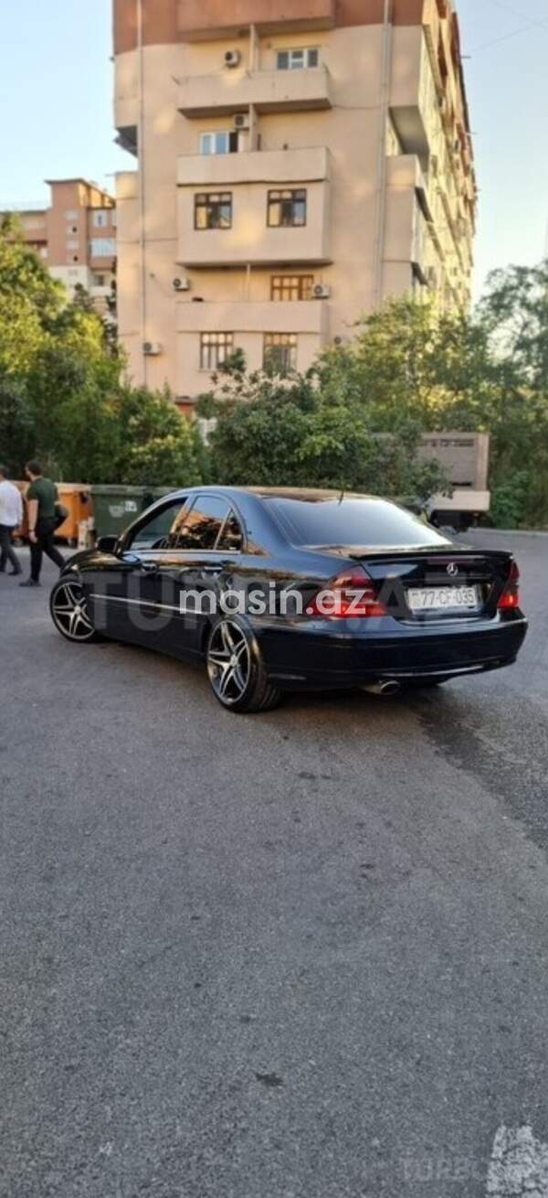 Mercedes C 240 - Image 4