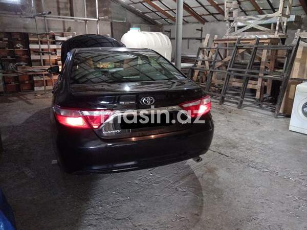 Toyota Camry - Image 2