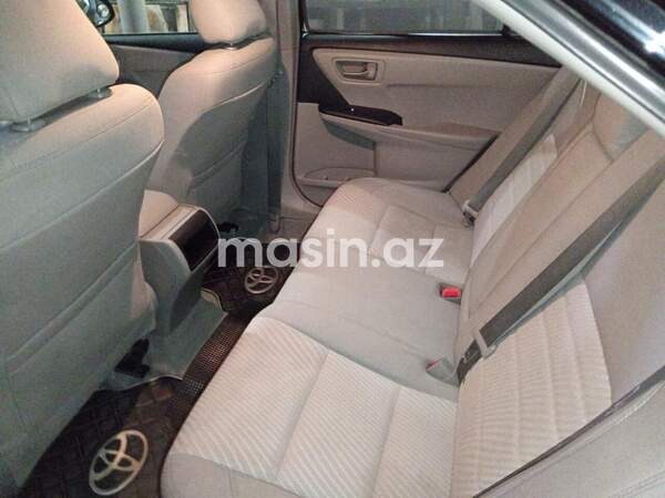 Toyota Camry - Image 4