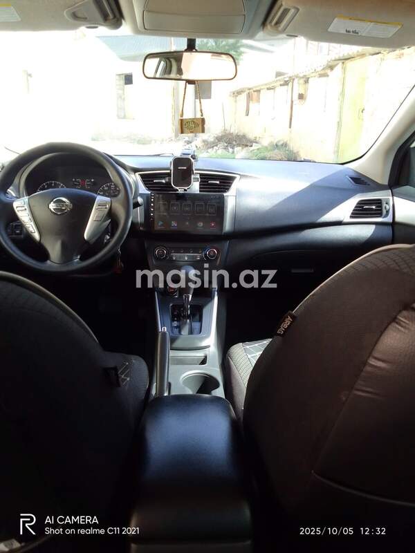 Nissan Sentra - Image 6