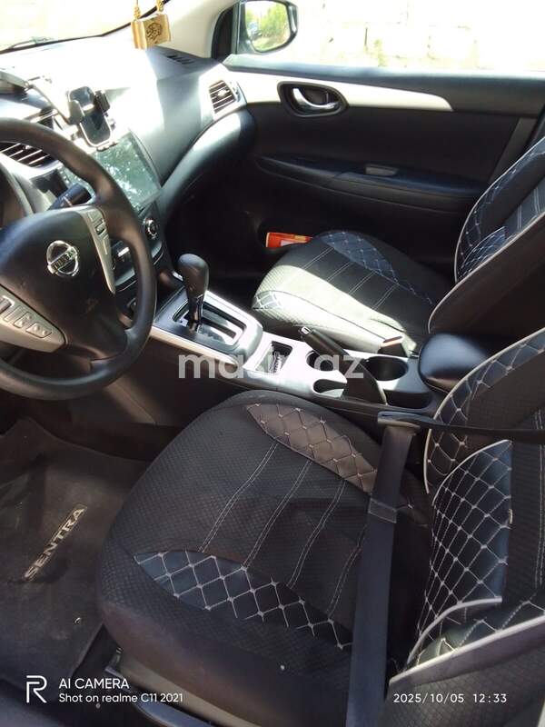 Nissan Sentra - Image 8