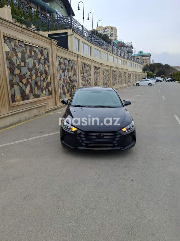 Hyundai Elantra - Image 2