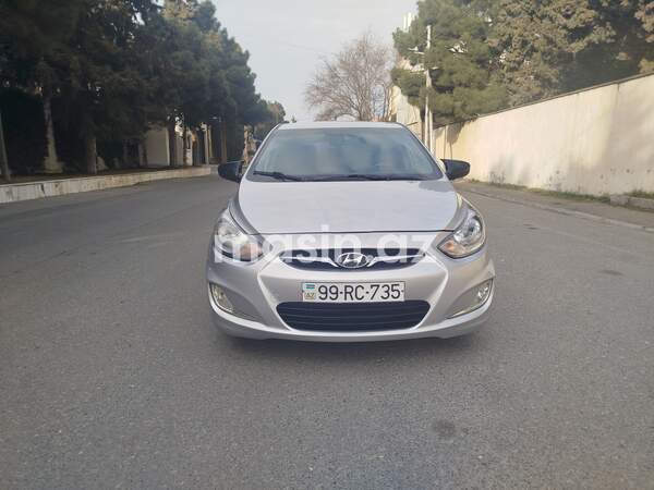 Hyundai Accent - Image 2