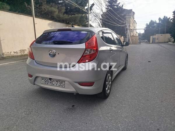 Hyundai Accent - Image 3