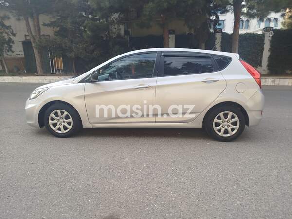 Hyundai Accent - Image 6