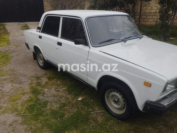 LADA (VAZ) 2107