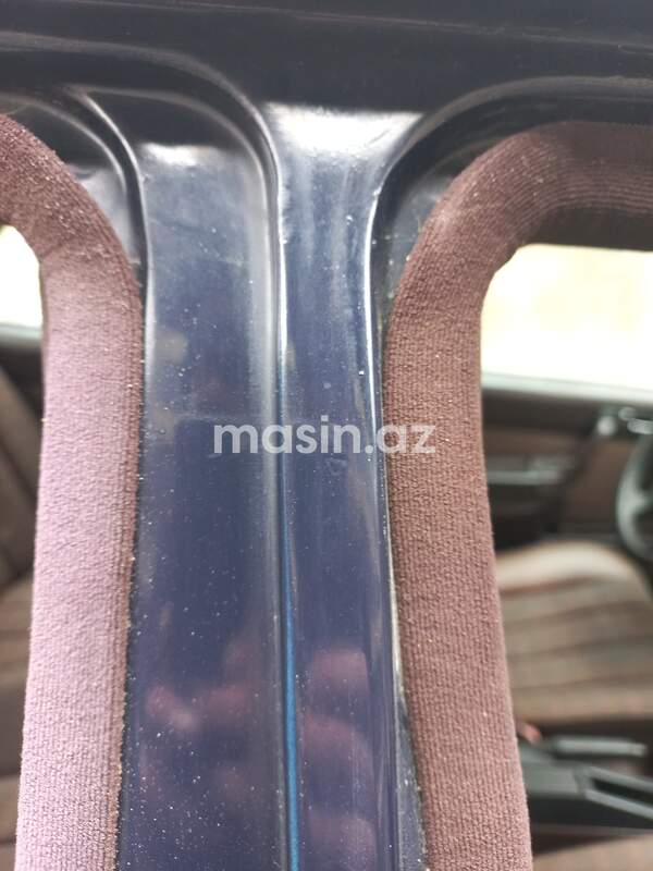 Mercedes 190 - Image 2