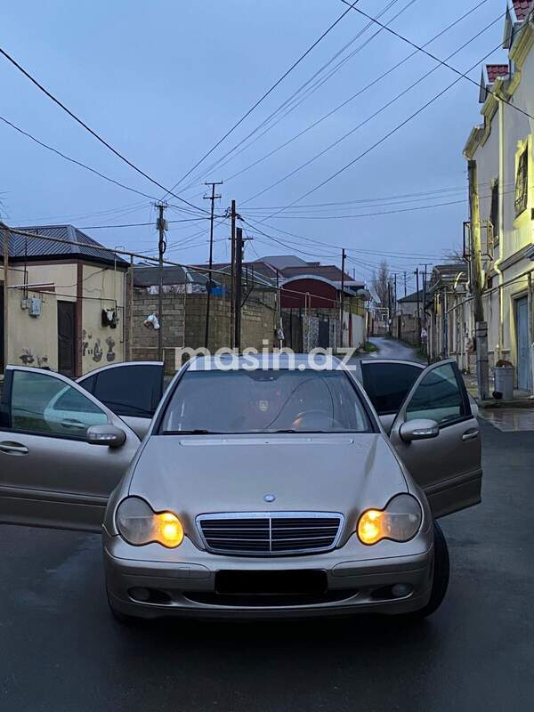 Mercedes C 200 - Image 3