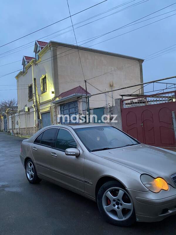 Mercedes C 200 - Image 5