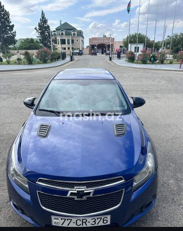Chevrolet Cruze - Image 4