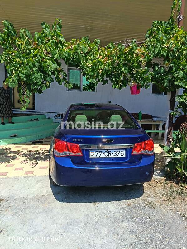 Chevrolet Cruze - Image 5