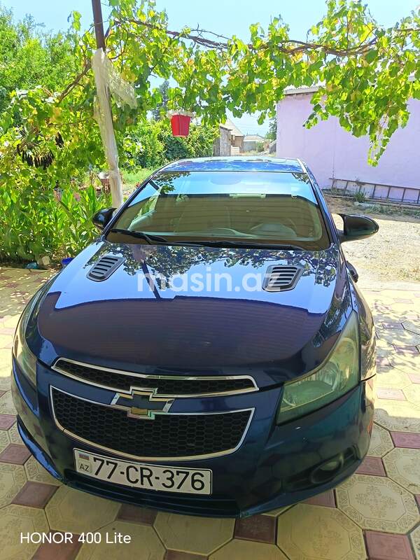 Chevrolet Cruze - Image 6