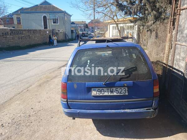 Opel Astra - Image 4