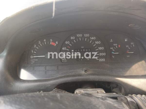 Opel Astra - Image 5