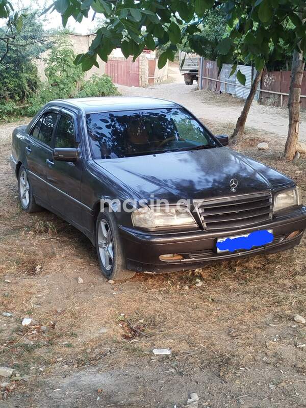 Mercedes C 180 - Image 2