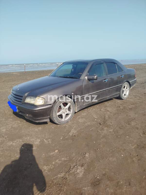 Mercedes C 180 - Image 7