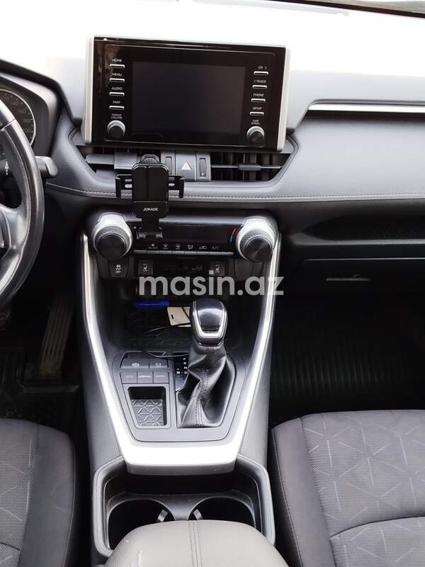 Toyota RAV4 - Image 8