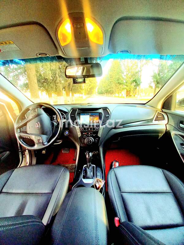 Hyundai Santa Fe - Image 5