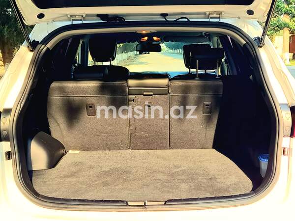 Hyundai Santa Fe - Image 8