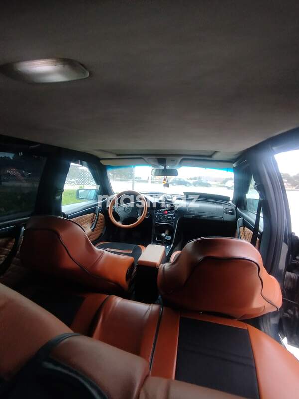 Mercedes C 220 - Image 6