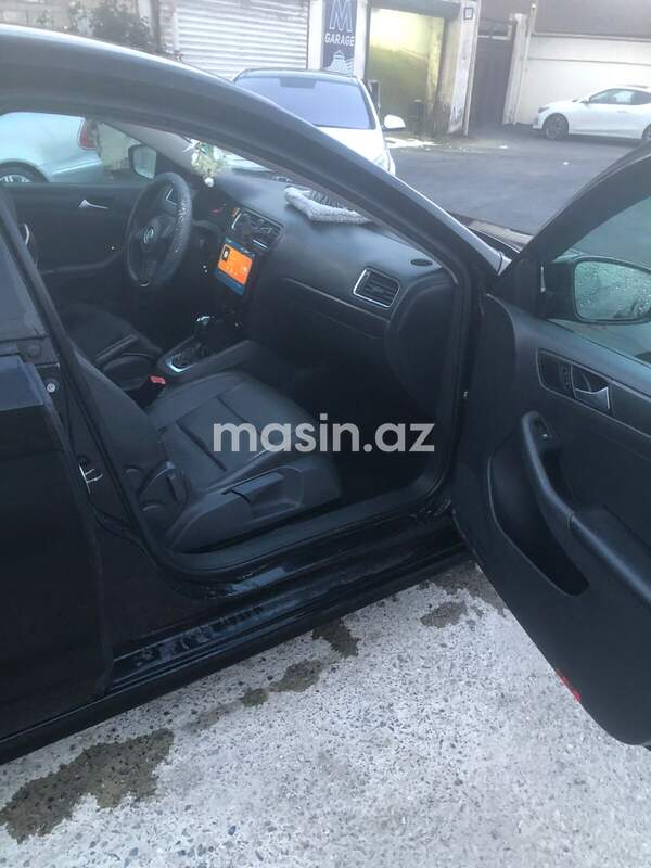 Volkswagen Jetta - Image 7