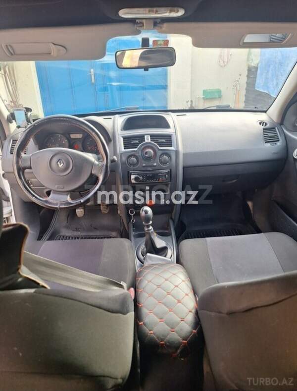 Renault Megane - Image 5