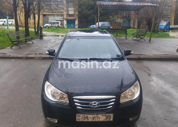 Hyundai Elantra - Image 3