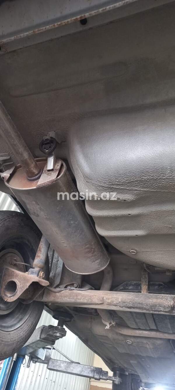 LADA (VAZ) 2115 - Image 5