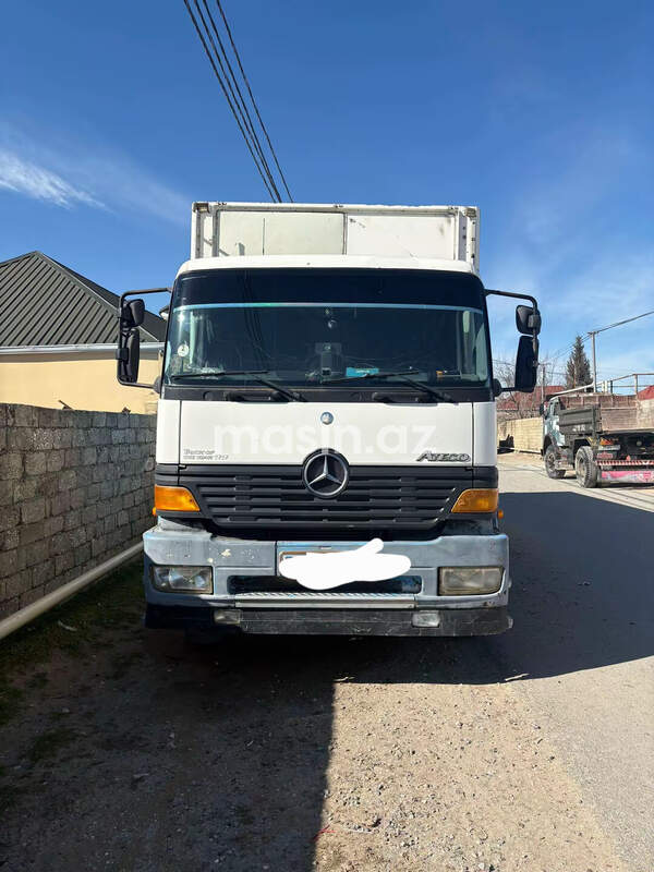 Mercedes Atego 1828