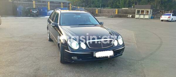 Mercedes E 270
