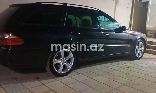 Mercedes E 270 - Image 7