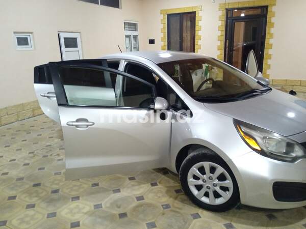 Kia Rio - Image 4