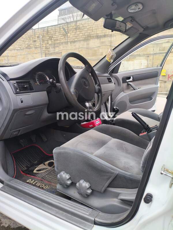 Daewoo Gentra - Image 3