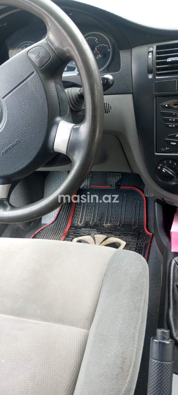 Daewoo Gentra - Image 5