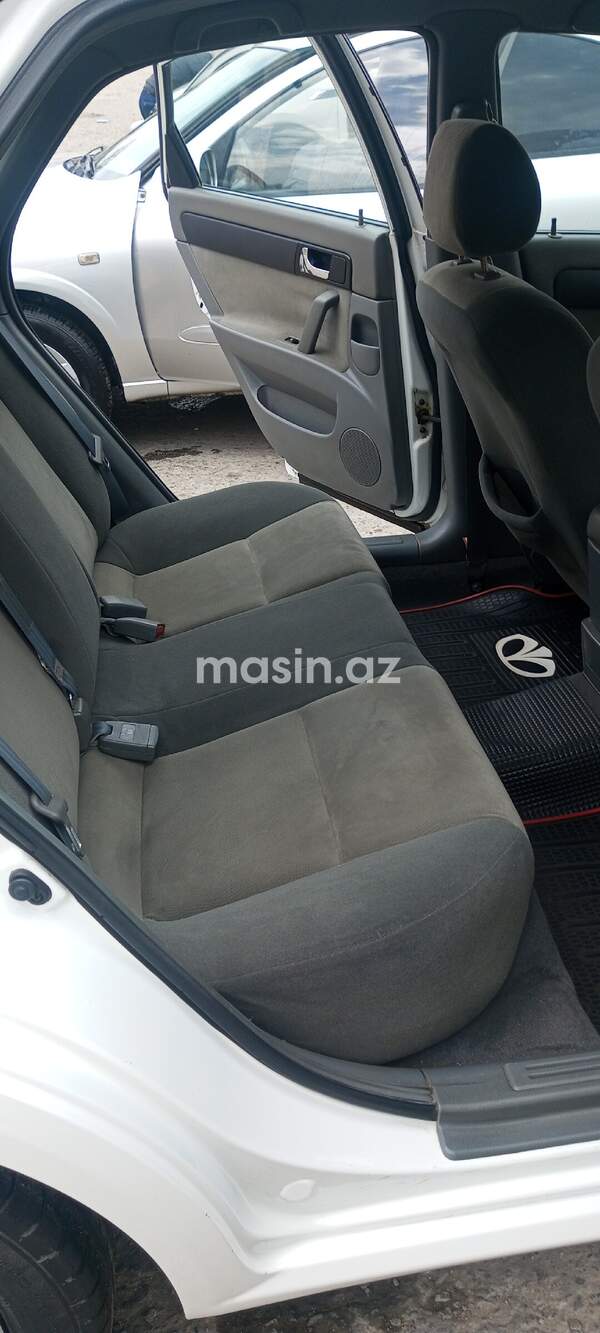 Daewoo Gentra - Image 7