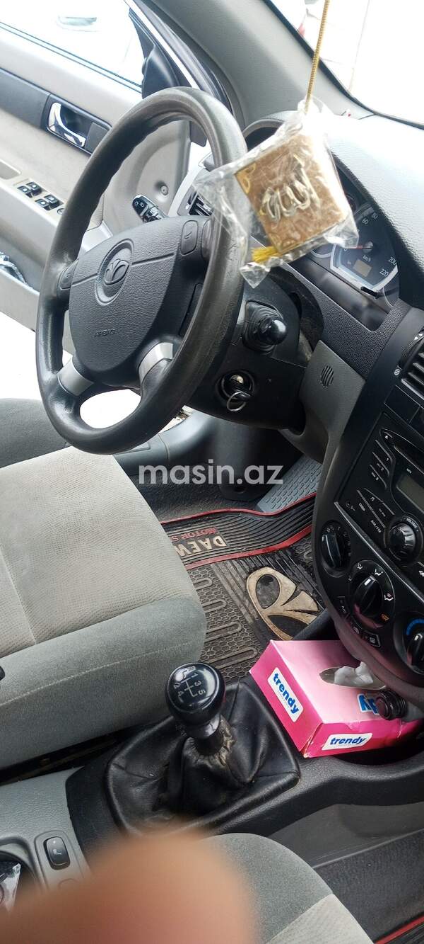 Daewoo Gentra - Image 8