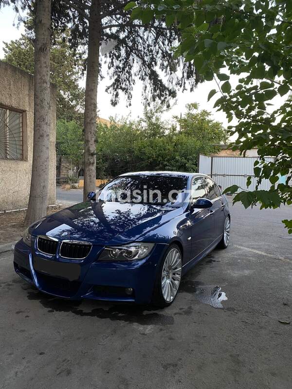BMW 323 - Image 4