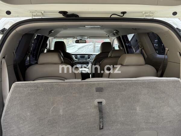 Kia Carnival  - Image 5