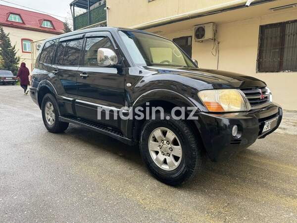 Mitsubishi Pajero - Image 5