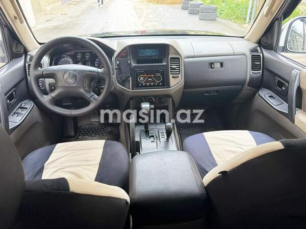 Mitsubishi Pajero - Image 7