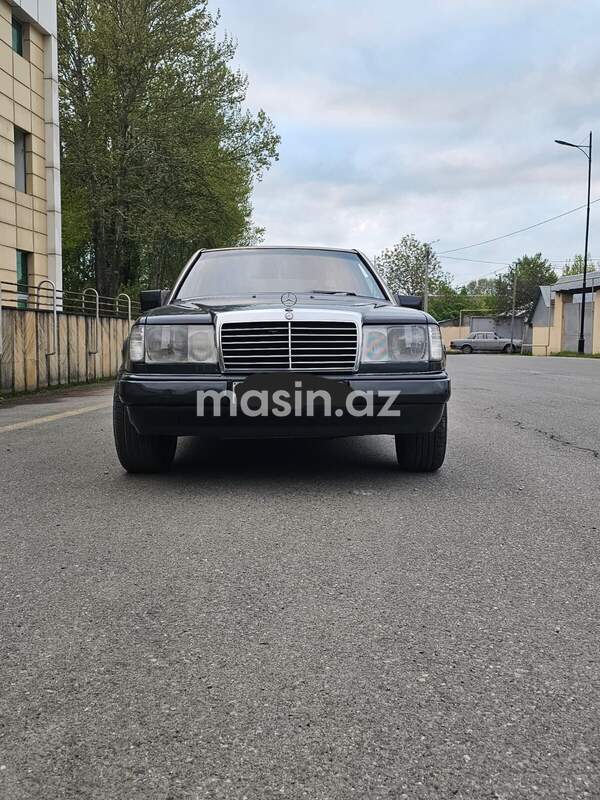 Mercedes 200 E - Image 6