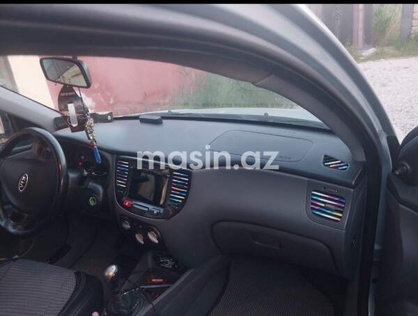 Kia Rio - Image 5